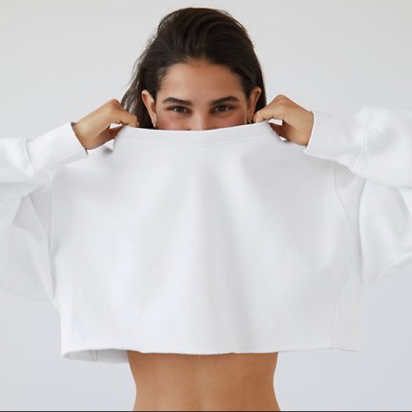 ❌SOLD❌Aritzia TNA Cozy Fleece Boyfriend Crop - Picture 3 of 10